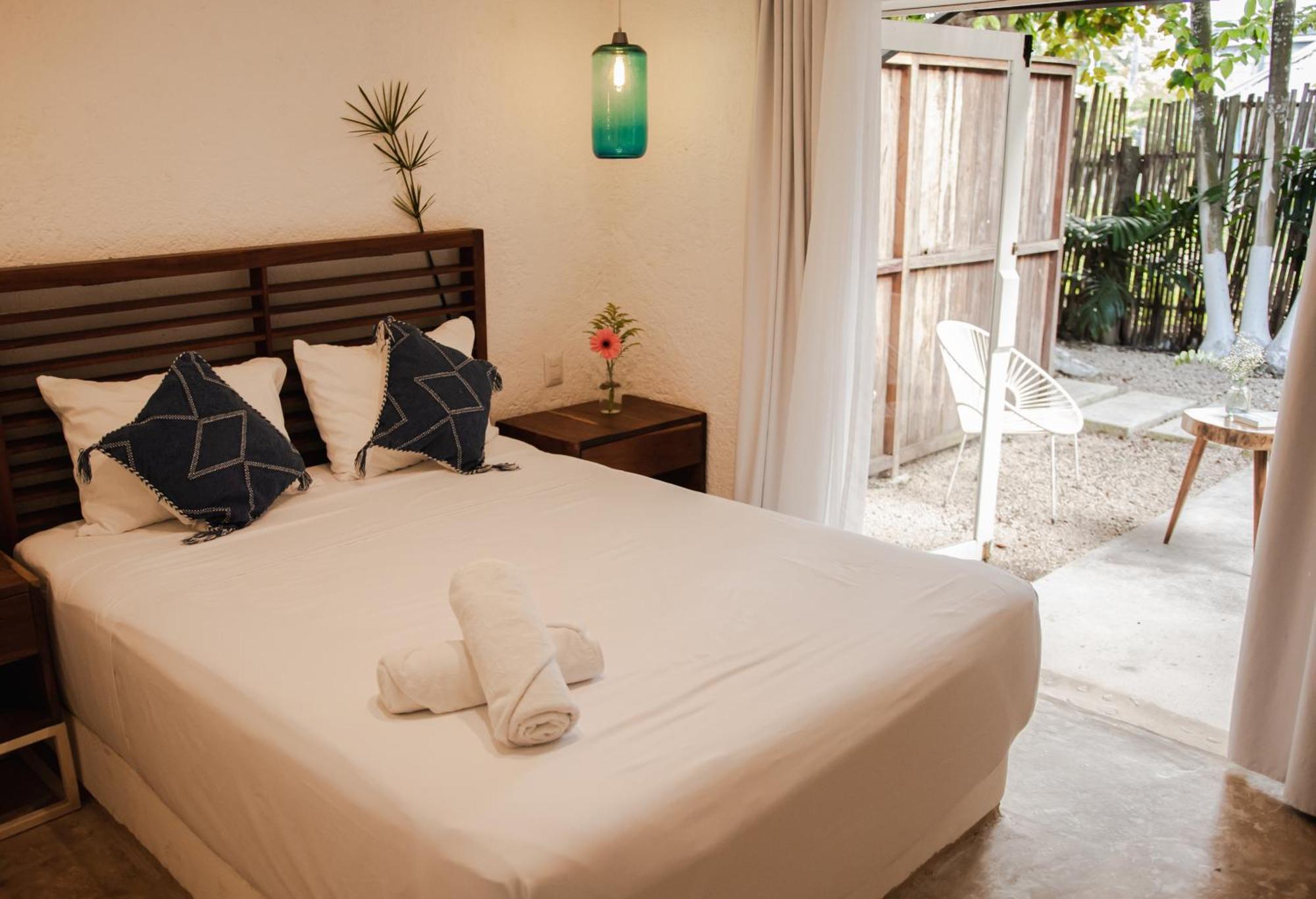 Hotel Selva Maya Bacalar Exterior photo
