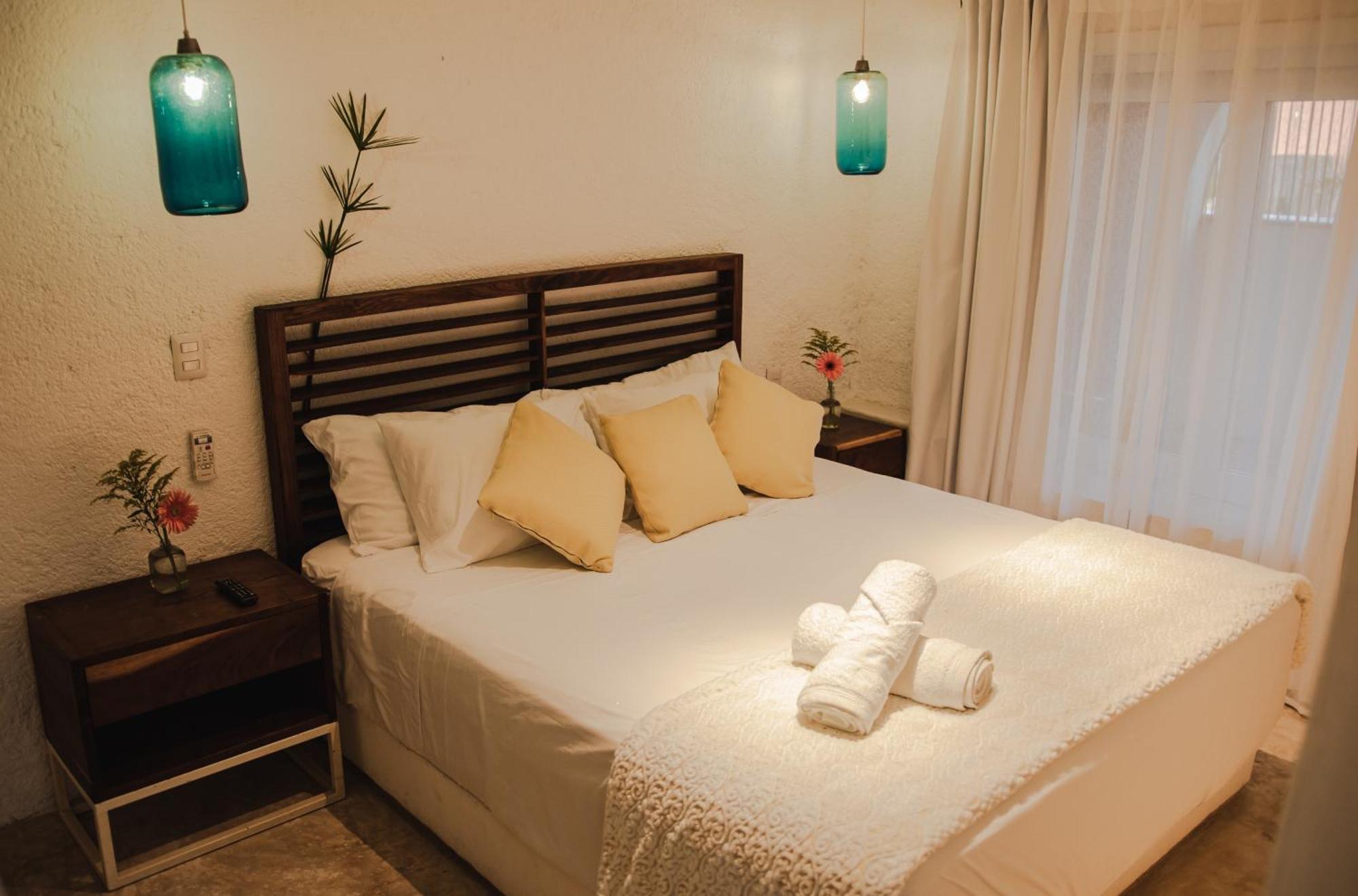 Hotel Selva Maya Bacalar Exterior photo